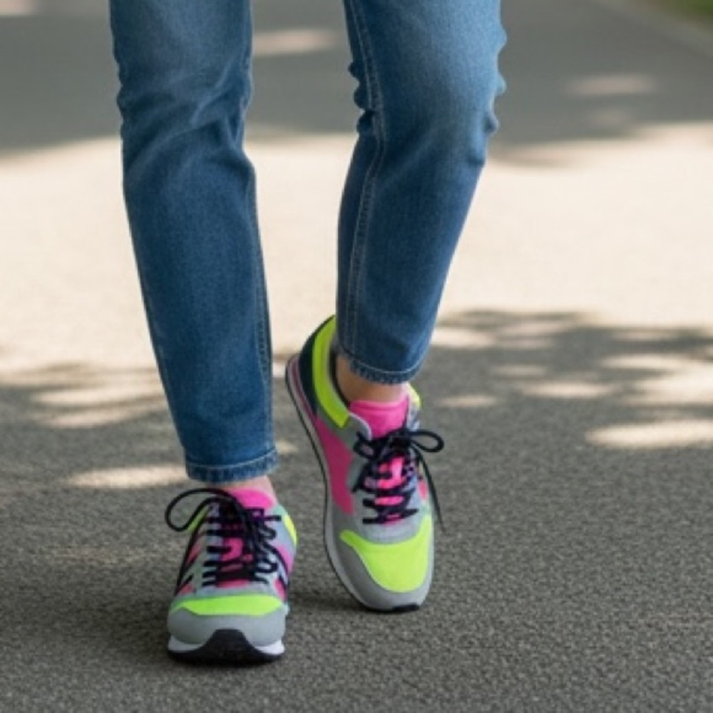 Tommy Hilfiger Neon  Sneakers - Picture 2 of 11